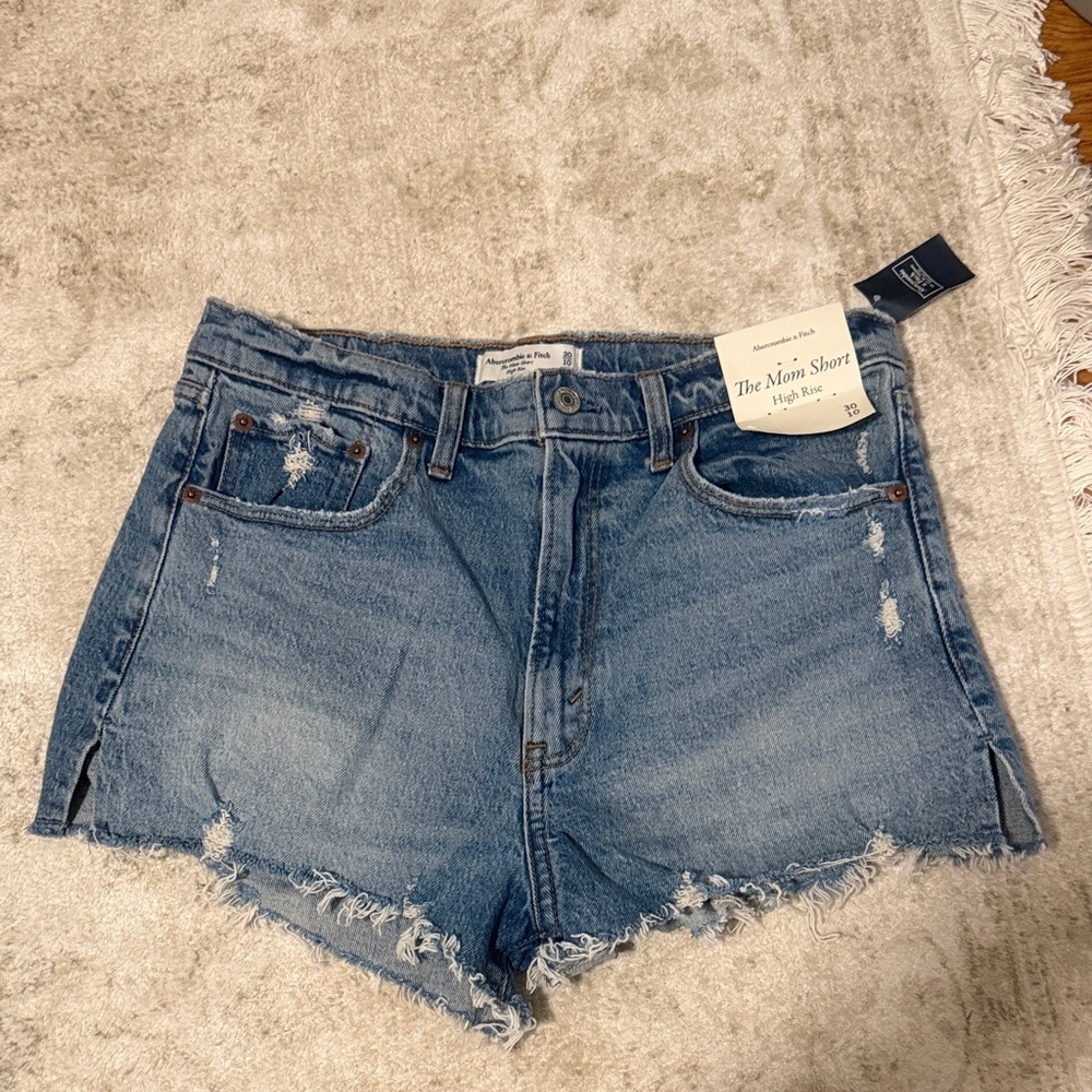 Abercrombie & Fitch NWT Mom Shorts